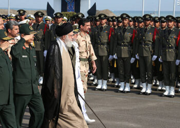 صدای پای دیکتاتوری سپاهی می‌آید